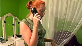 whoa, malá 18+ asijská vicki chase dostává svou těsnou píču naplněnou! 😍