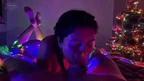 Stepsister plays with dick and gives blowjob