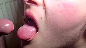 Watch That Close-Up Blowjob! Every Drop On Her Tongue Awakens New Fire!
