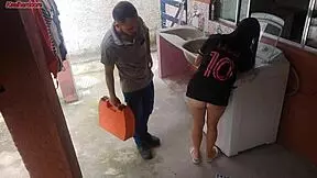 Brazilian housewife uses her big ass to pay the technician with rough sex.