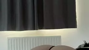 Horny british girl solo toy play on webcam 😏