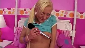 lil lexy rubs and masturbates her pussy to orgasm