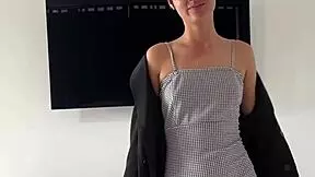 아름다운 작은 18+ 라티나 틴 림잡 해주고 거친 POV 섹스 받아