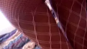 Jenny Welch gives her bf a lap dance in pantyhose while he rips them off in the room