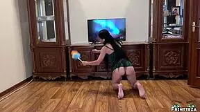 Stepmom Cleaning Room Without Panties Gets Noticed by Step Son for Creampie