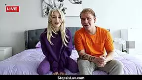 Emma Rosie And Joshua Lewis In POV Webcum Show With Big Ass