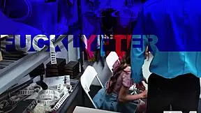 Stepmom Nikki Nicole rescues with blowjob and ass fuck