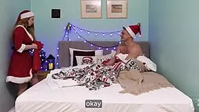 even though she brought the wrong christmas gift, her pussy was a great substitute for the bodybuilder