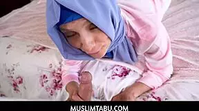 Muslim virgin teen discovers pussy fucking