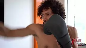 Hot women suck the boxing coach's dick