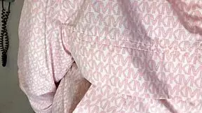 Does the Sex Machine Fuck That Big Wet Bouncing Ass?