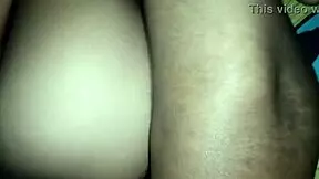 Najdem vse, kar želiš masturbirati s svojo pornsko ženo, samo veliki kurci