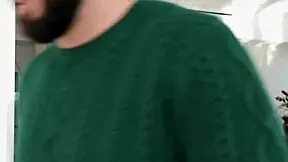 Dude fucks the stupid blonde babe on the sofa in the garage 😈