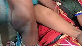 I fucked the hot bhabhi in her saree in the room