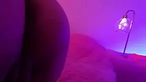 le puse el corset de mi esposa a mi empleada del servicio domestico