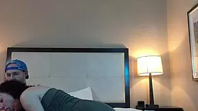 Petite woman sucks big cock 😍