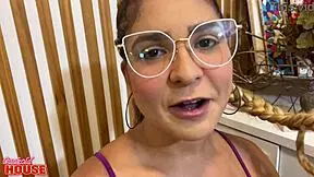 tired of small dick boyfriend, she tears pussy in cuckold house