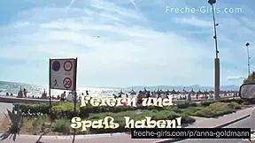 wunderschöne versaute katze der teen 18+-pussy wartet weit geöffnet von monströsem p