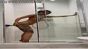 naked roxy showers and masturbates