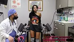 Lady and tramp get deep anal fun