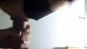 Blindfolded Novinha Teased and Ready for Fun