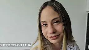 Colegiala shows photos to stepfather to excite him