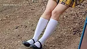 colegiala video casero estudiante latina acepta ir a casa de su profesor sin saber lo que le pasara