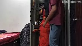 Me Cojo A Mi Secretaria Latina Y Le Cobro Sus Llegadas Tarde?