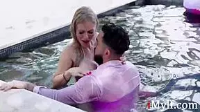 hot busty blonde milf gets pussy fucked 😍