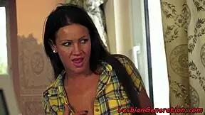 Mature lesbian gets passionately fingerfucked