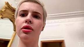 i saw the camera and gave myself in blonde roleplay sex on the sofa!