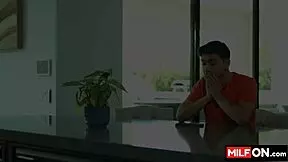 natural big tit blonde teen seduces friend and sucks him dry