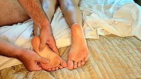 Oily massage leads to creampie for housewife