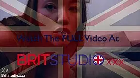 British Teen Nurse Swallows Patient's Deepthroat Treatment