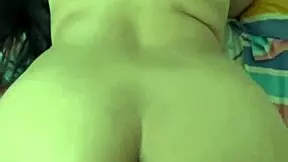 My hermanastro bangs me so hard I can’t even think straight