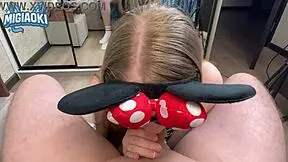 tocando la polla de mi hermanastro con pies