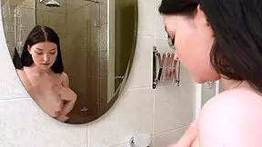 18yo Looks Like A Virgin Rubs Like A Pro For Perfect18 😍