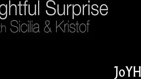 Vau, 50-godišnja Latina jebe ogromni kurac Victor Bloom u kolima!