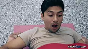 Laeti une débutante vétérante, petite 18+ european milf with natural tits