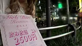 Flashy Blonde Gal With Kansai Dialect Gets Intense Blowjob And Handjob, Squirts And Begs For More Creampie!