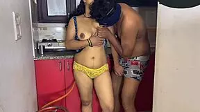 Encuentro A Mi Vecino Cocinando Y Le Pido Que Me Cocine La Chocha