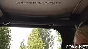 this seductive girlfriend perfectly mixes cock-riding and oral 😏