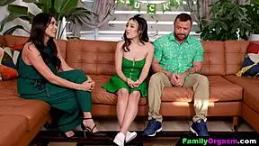 girlfriend fucks mommy's friend with big tits and ass 😈