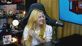 Man, I couldn’t believe it! That ninfeta Viamms rated Ruan’s huge rod high. Did she really dig his thick shaft or what?!