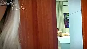 Peguei meu namorado aprontando fiquei excitada e entrei na putaria fudemos e gozamos demais