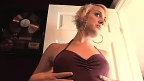 Tattooed sluts sinn sage and dylan ryan lick pussies and finger-fuck 😏