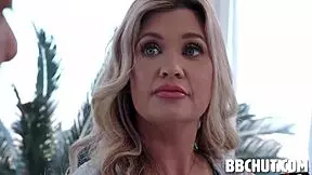 Andie Anderson lets friend sample her boyfriend Lawson Jones