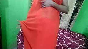 Indian Bhabhi's First Time Fuck in Saree: Tradition Meets Passion.