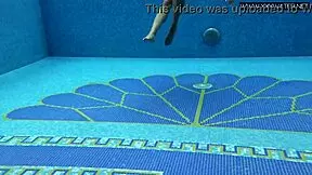 Brunette montok suka kasar dengan remaja 18+ ngewe