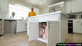 Petite Teen Babe Gets Rimjob From Amateur